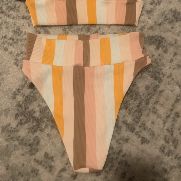 American Eagle Two-Piece Bathing Suit - Picture 5 of 6